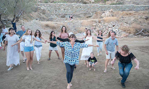 Dancing lessons in Sifnos