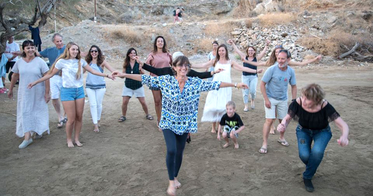 Traditional greek dances lessons at Sifnos