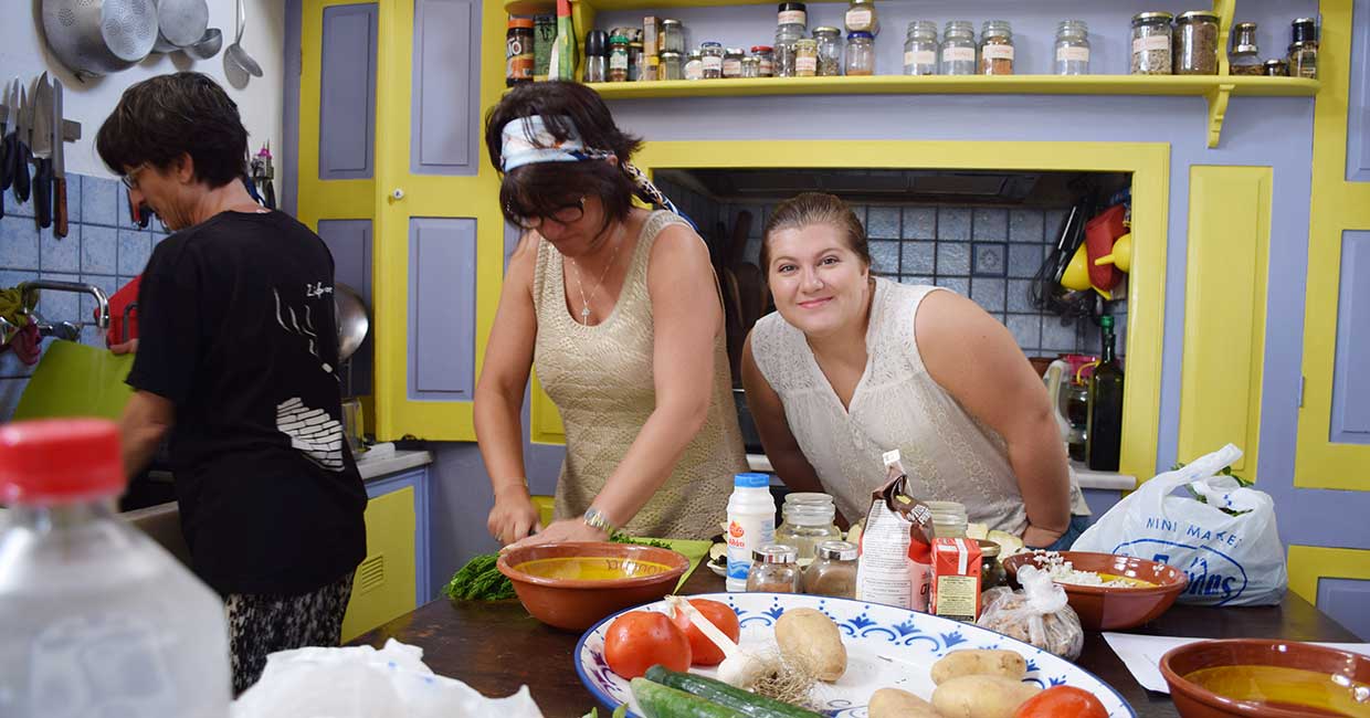 Cooking with friends as part of holidays in Sifnos